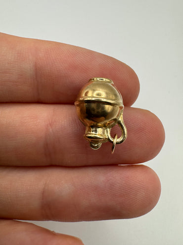 9ct gold jug charm