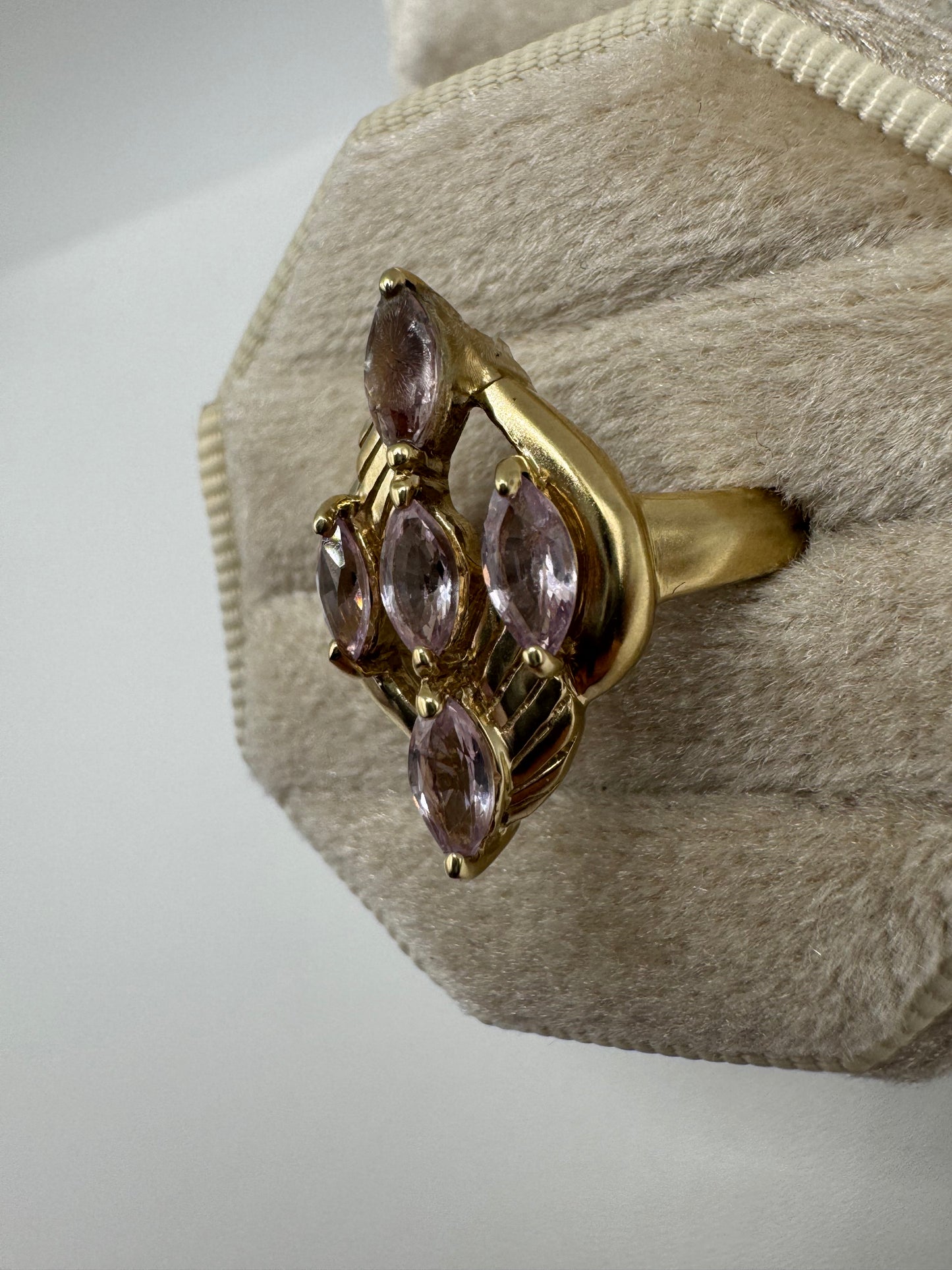 9ct gold kunzite ring