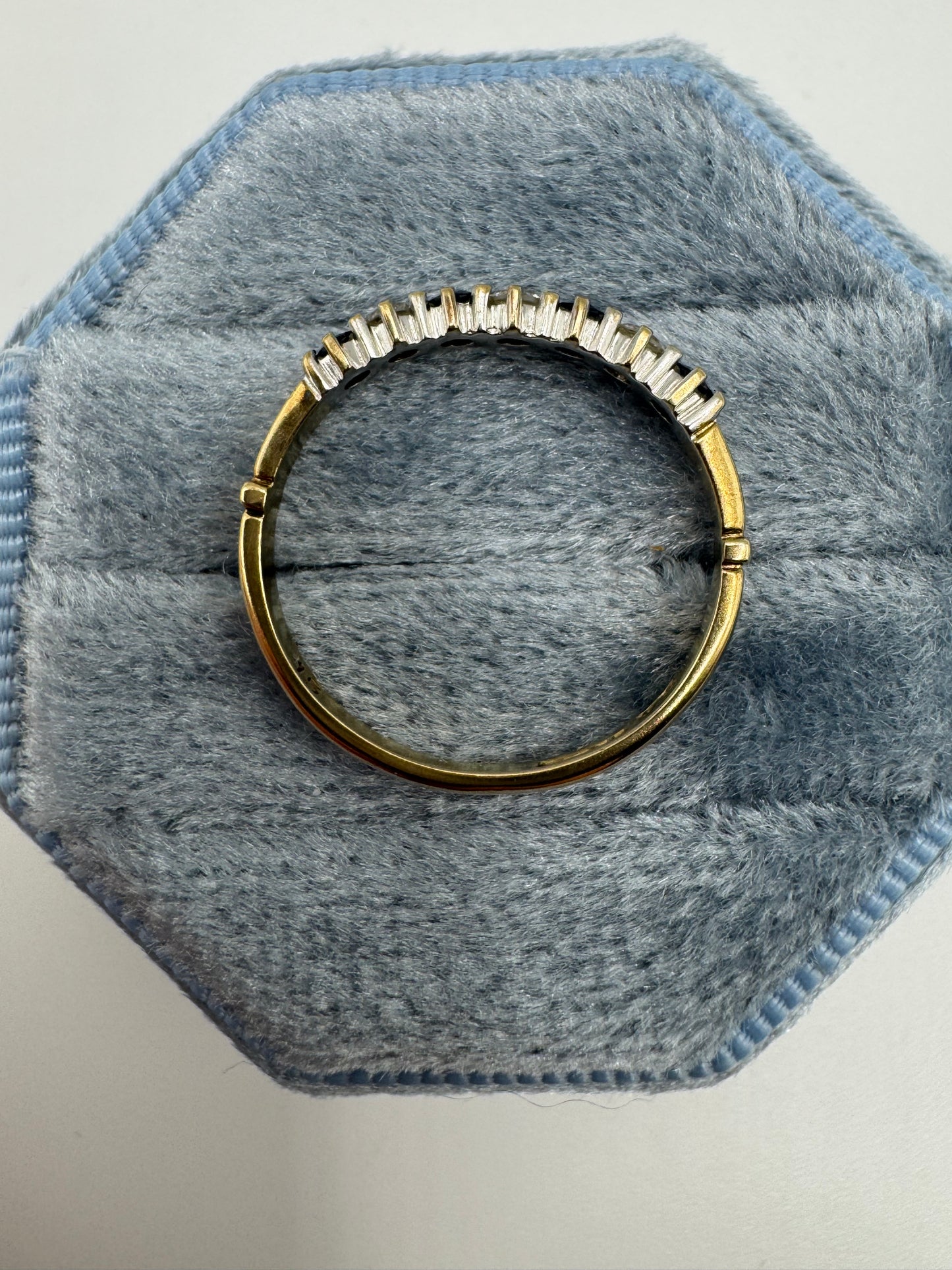 9ct gold London blue topaz and diamond ring