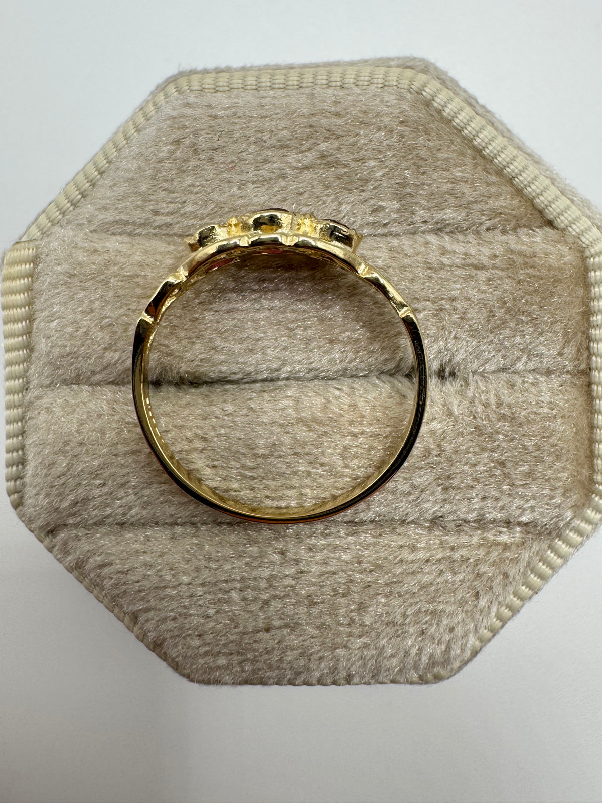 9ct gold ruby ring