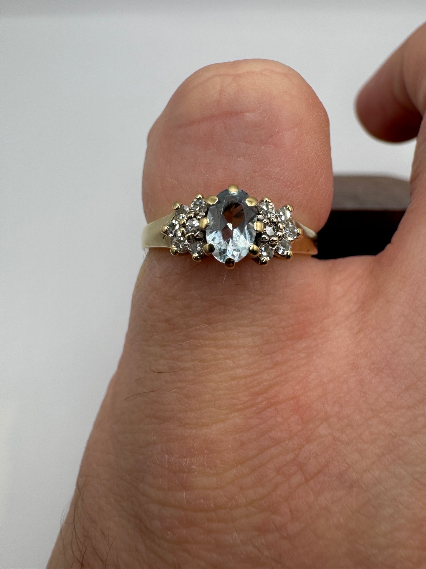 9ct gold topaz and diamond cluster ring
