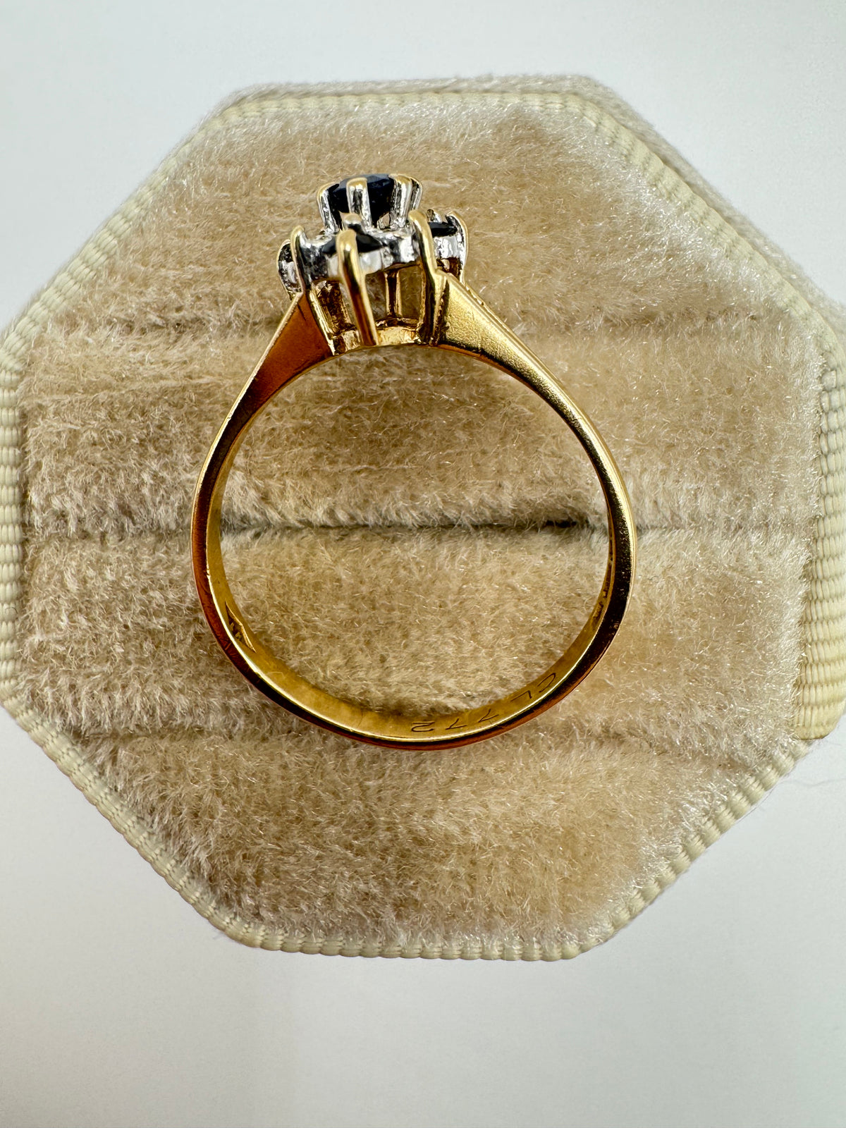 9ct gold sapphire and diamond ring