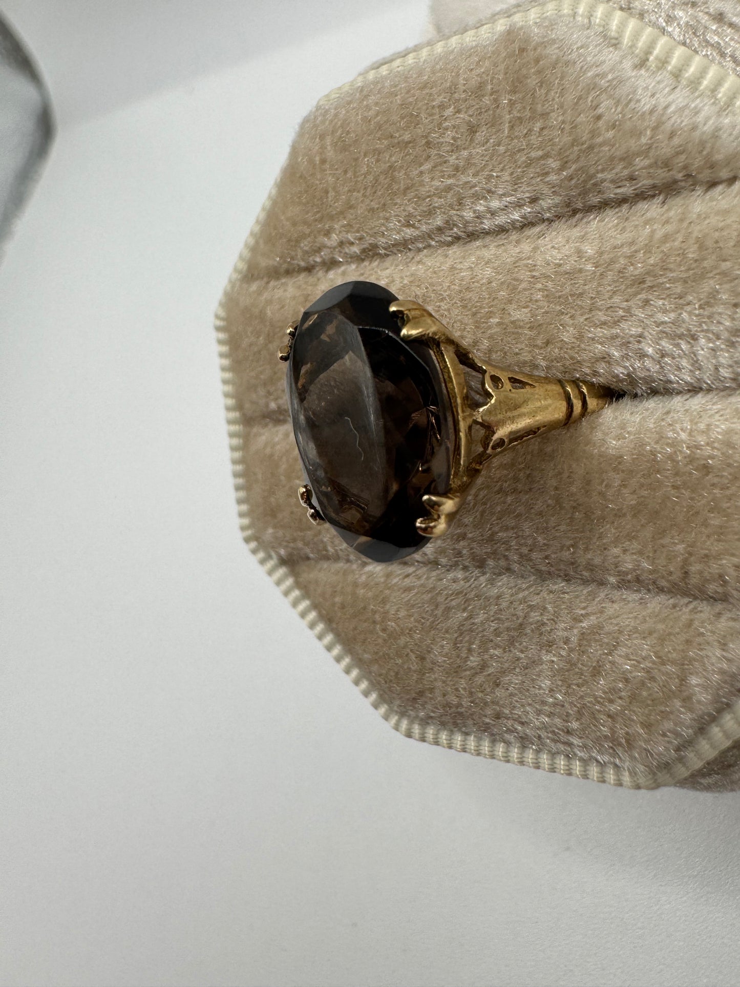 9ct gold Smokey quartz ring
