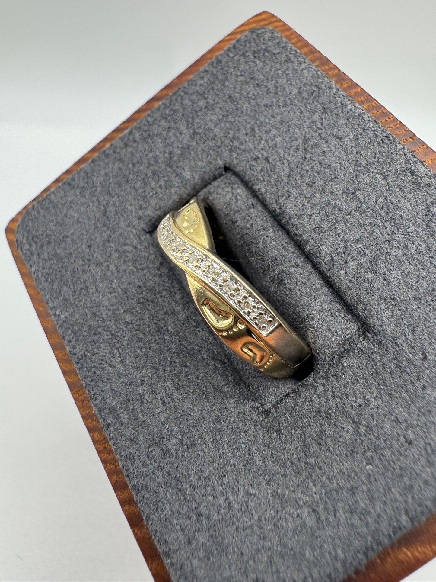 9ct gold diamond crossover ring