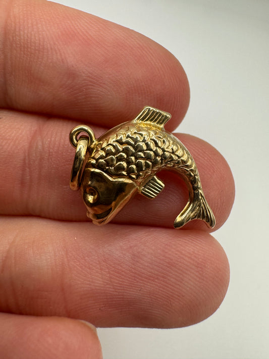 9ct gold fish charm