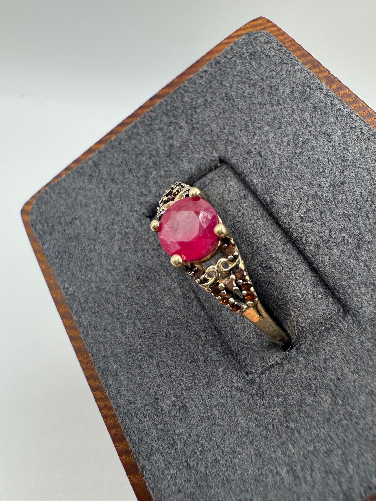 9ct gold ruby and red diamond ring