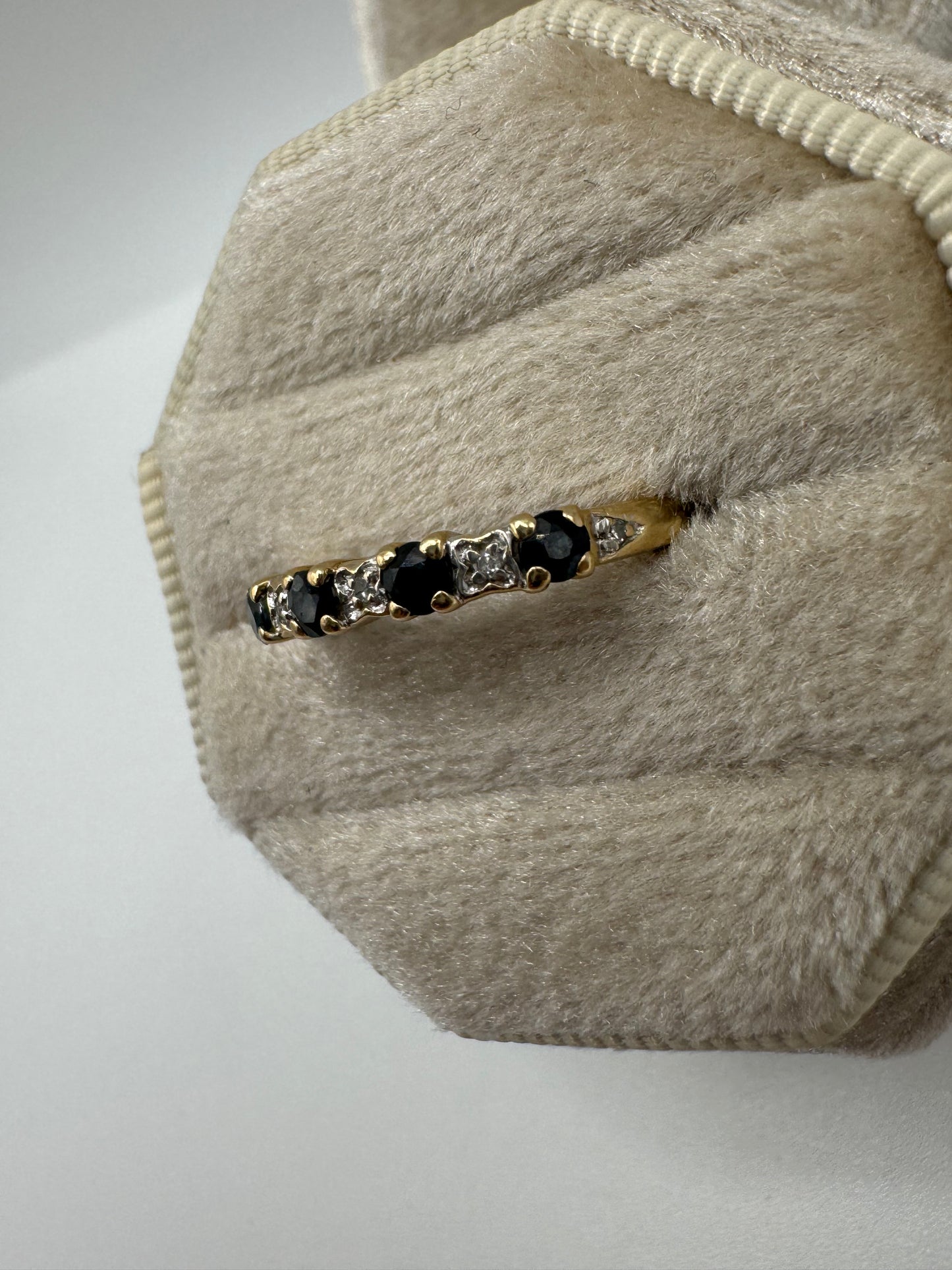 9ct gold sapphire and diamond ring