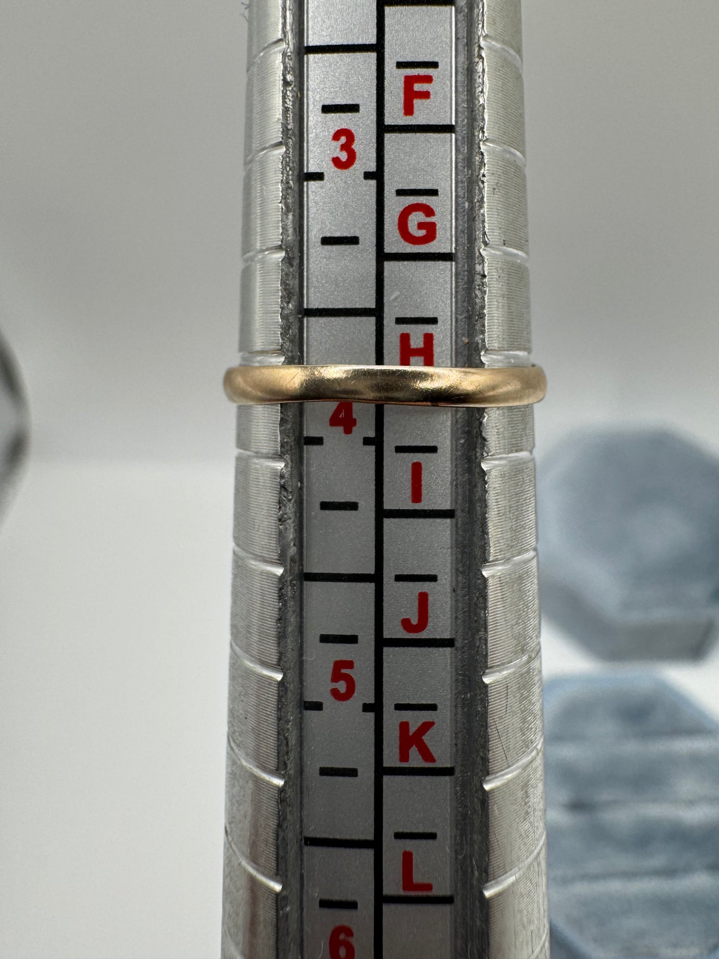 9ct gold heart signet ring
