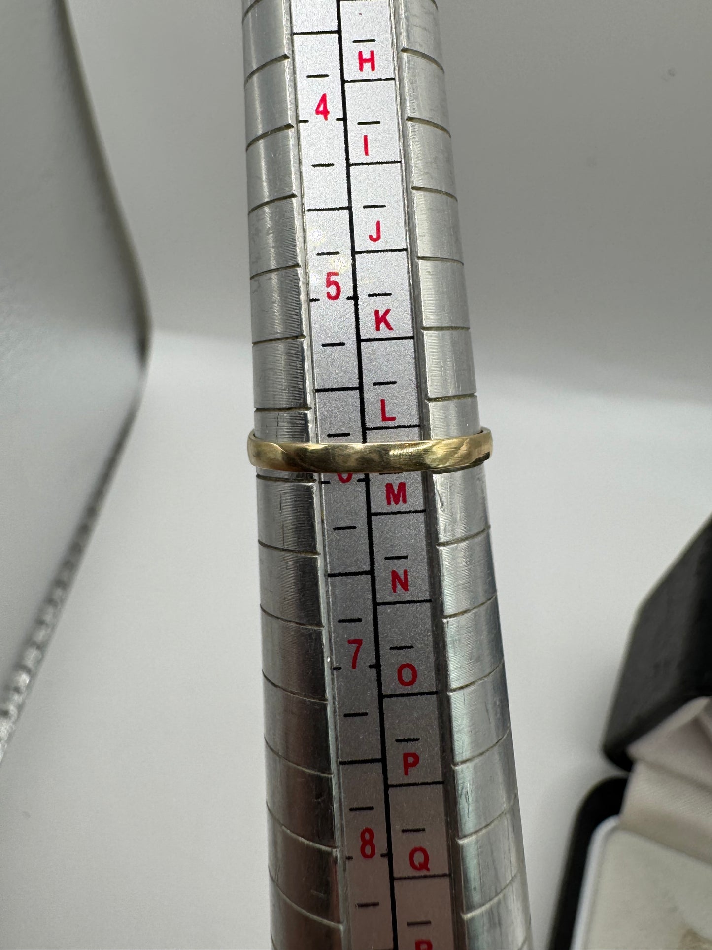 9ct gold signet ring