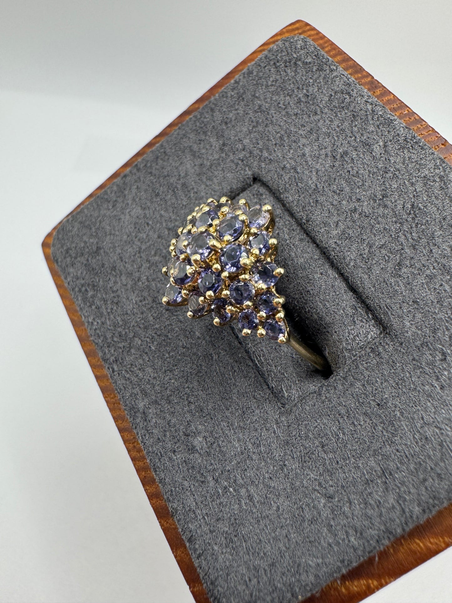 9ct gold iolite cluster ring