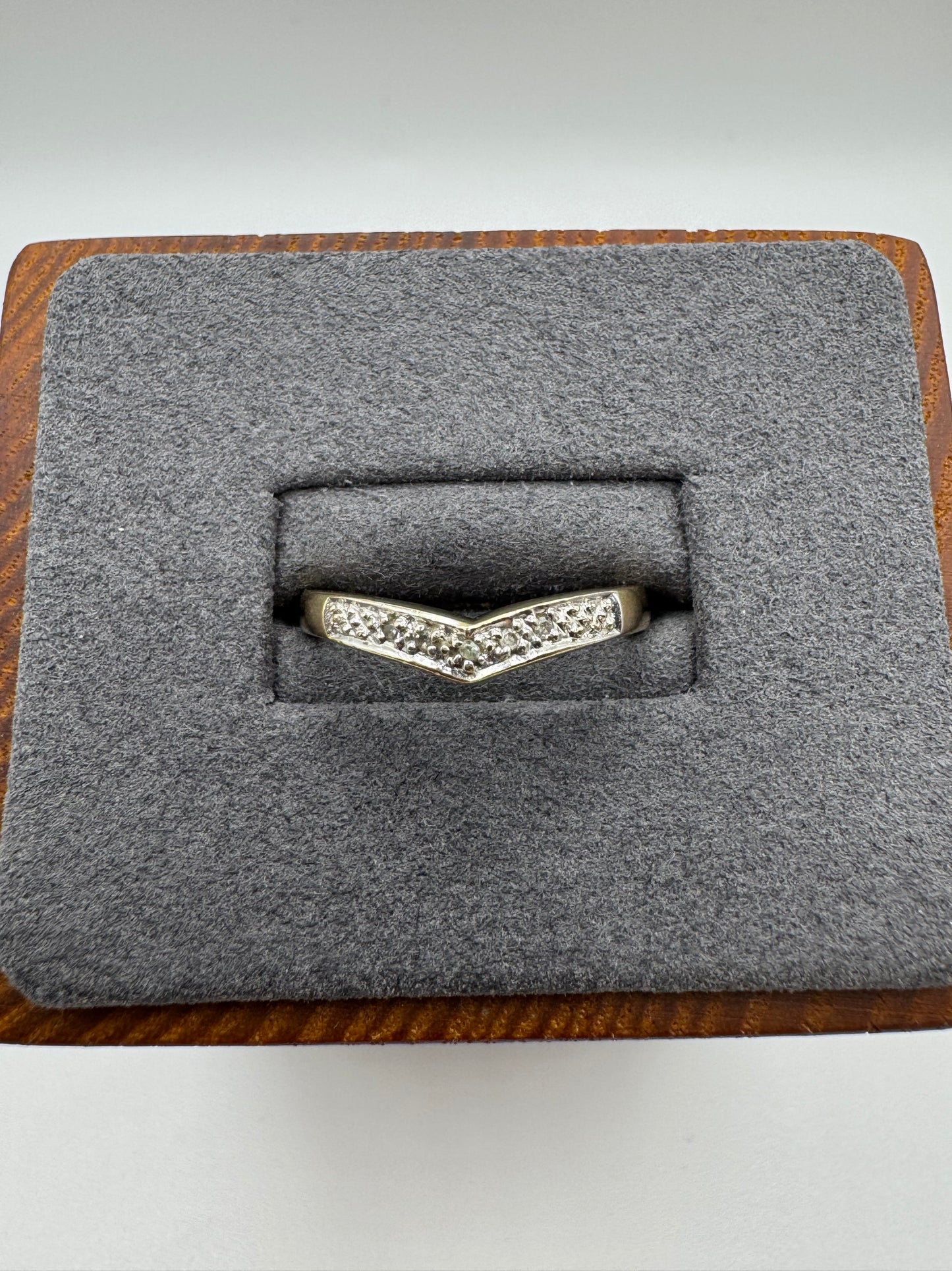 9ct gold diamond wishbone ring