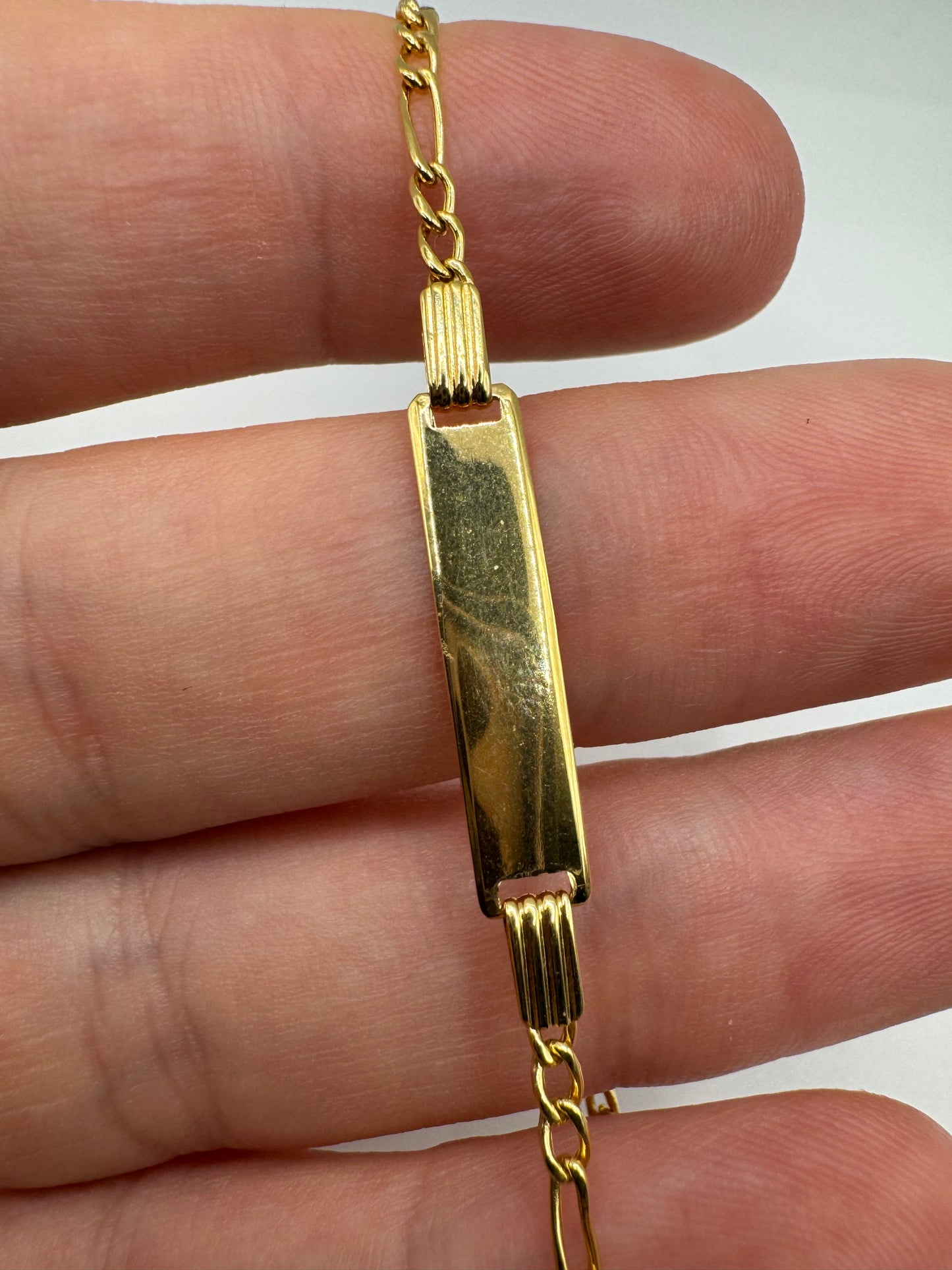 9ct gold bracelet 10