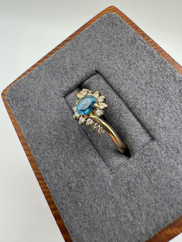 9ct gold blue topaz and diamond ring