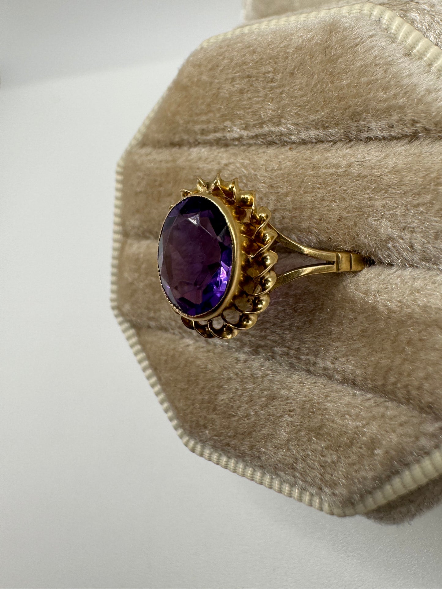 9ct gold amethyst ring