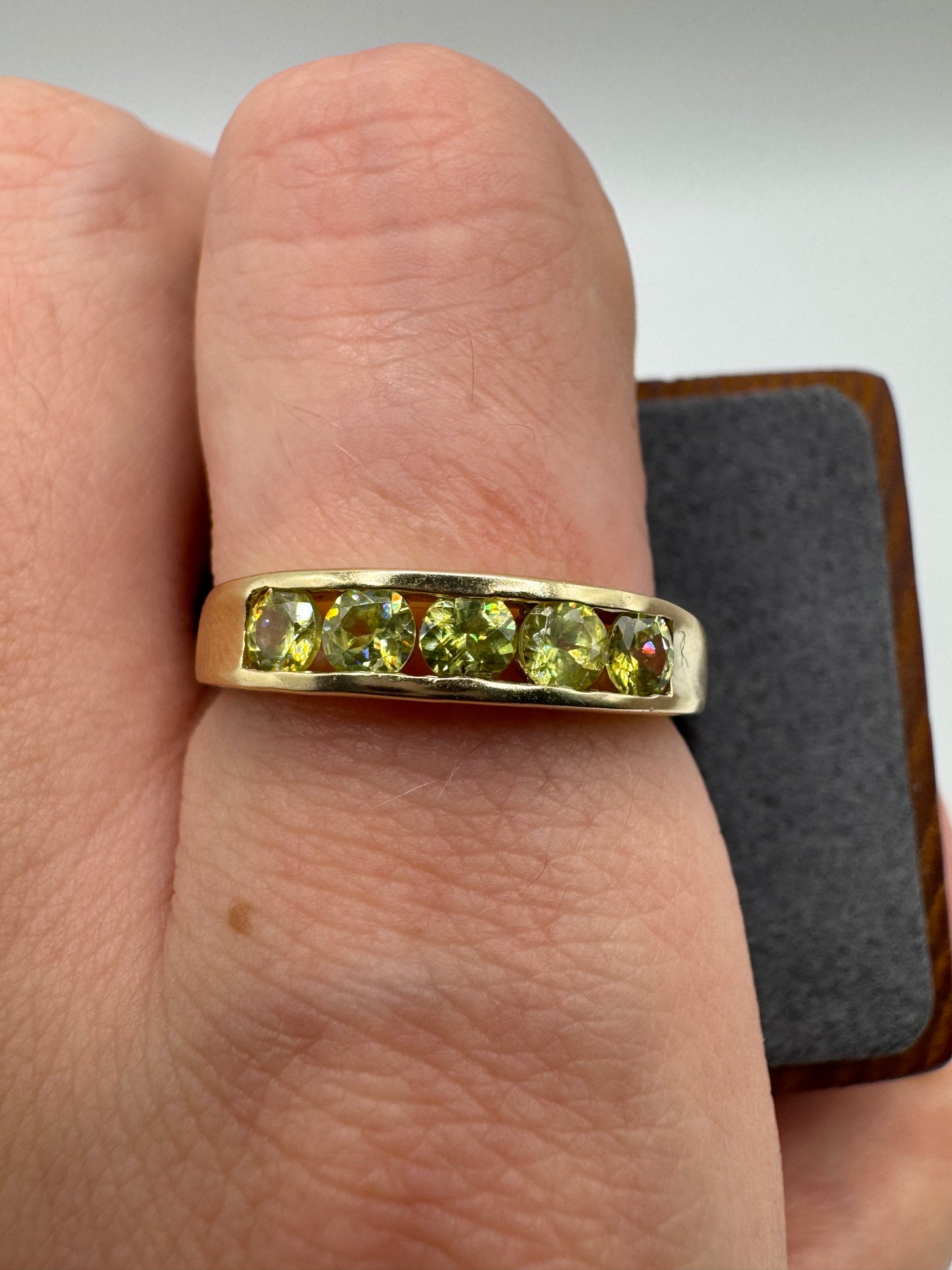 9ct gold sphene ring