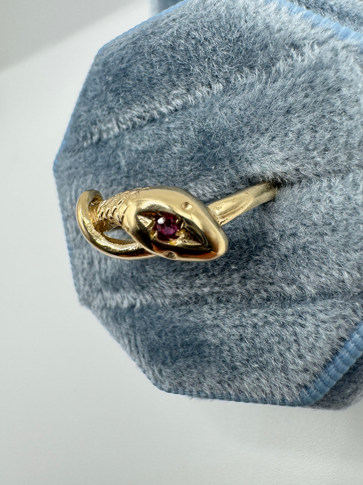 9ct gold ruby snake ring