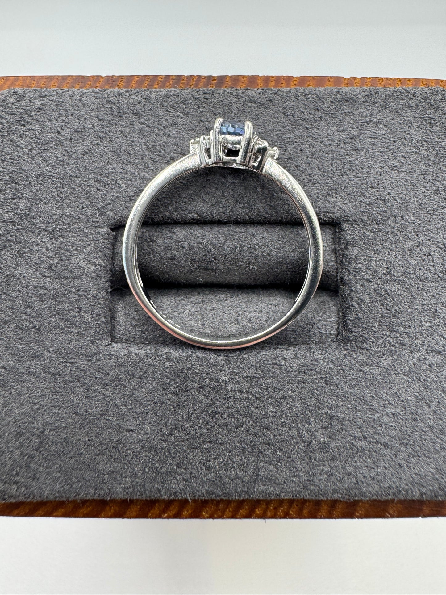 9ct white gold tanzanite and diamond ring