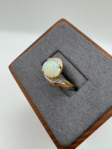 9ct gold opal and diamond ring