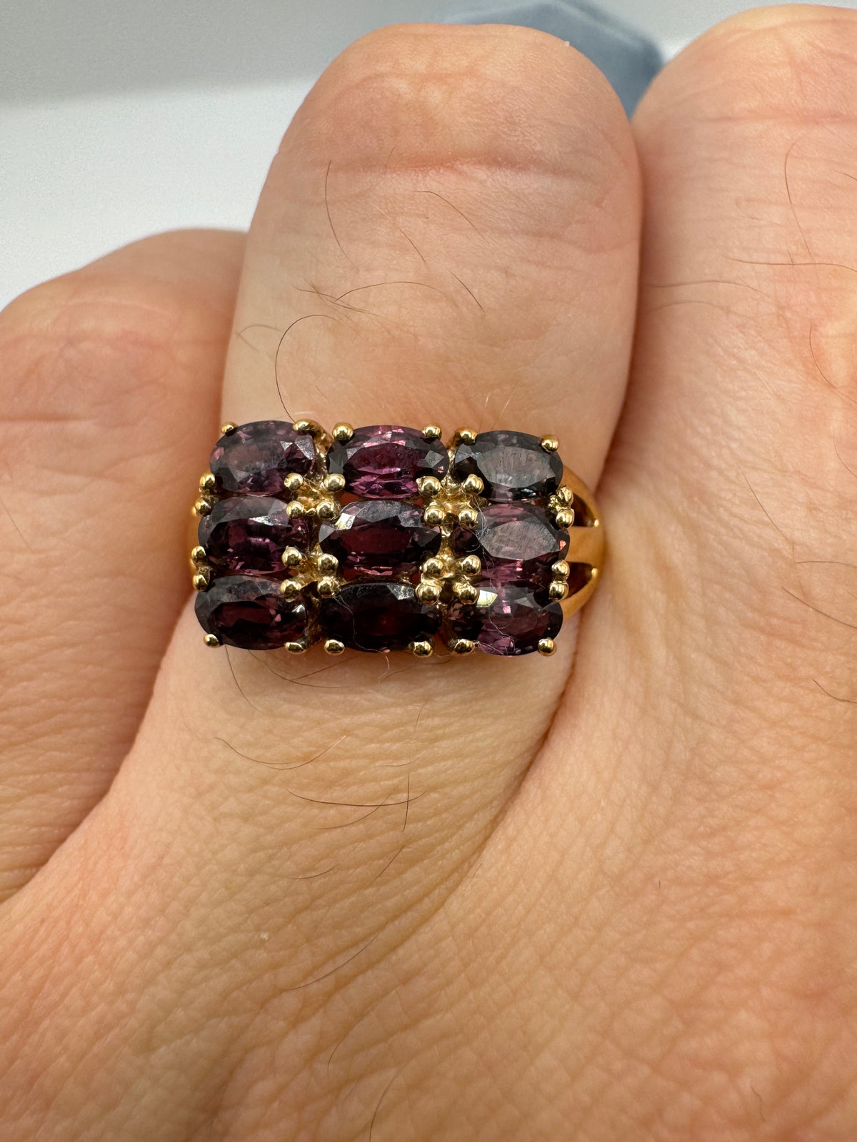 9ct gold sapphire cluster ring