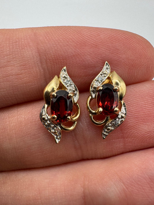 9ct gold garnet and diamond earrings