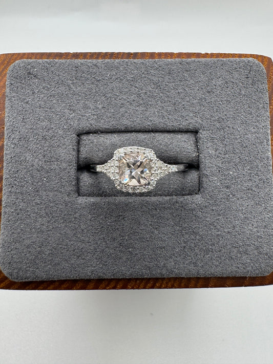 9ct white gold morganite and diamond ring
