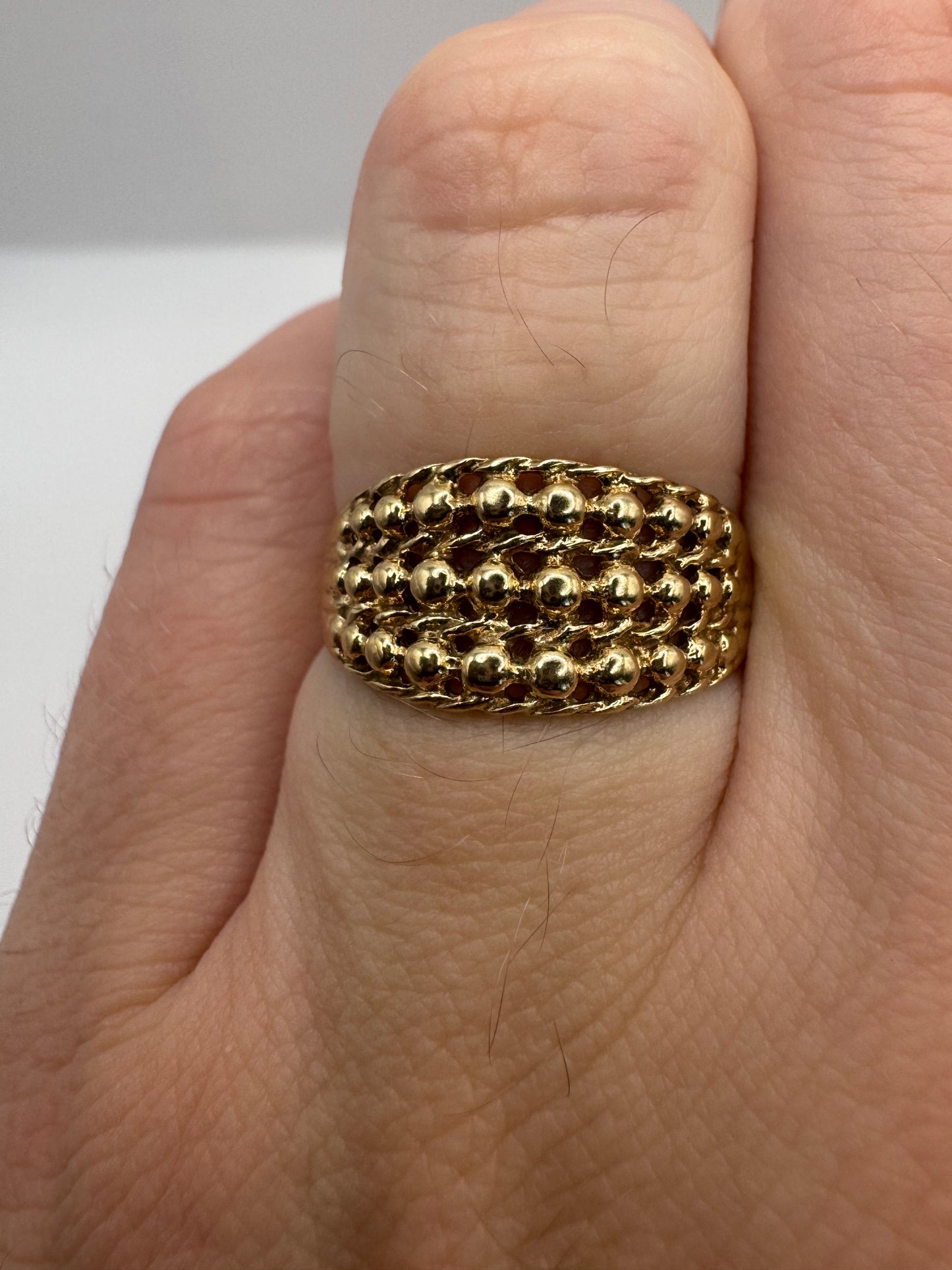 9ct gold keepers ring