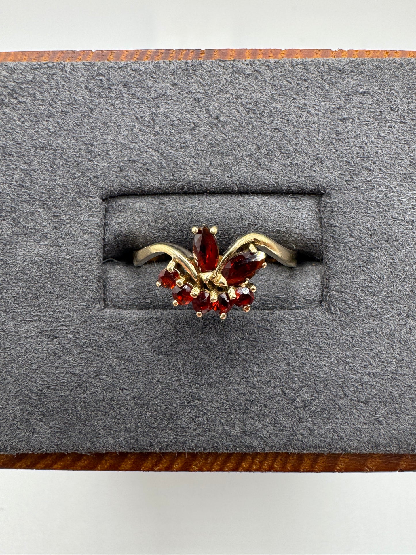9ct gold garnet wishbone cluster ring