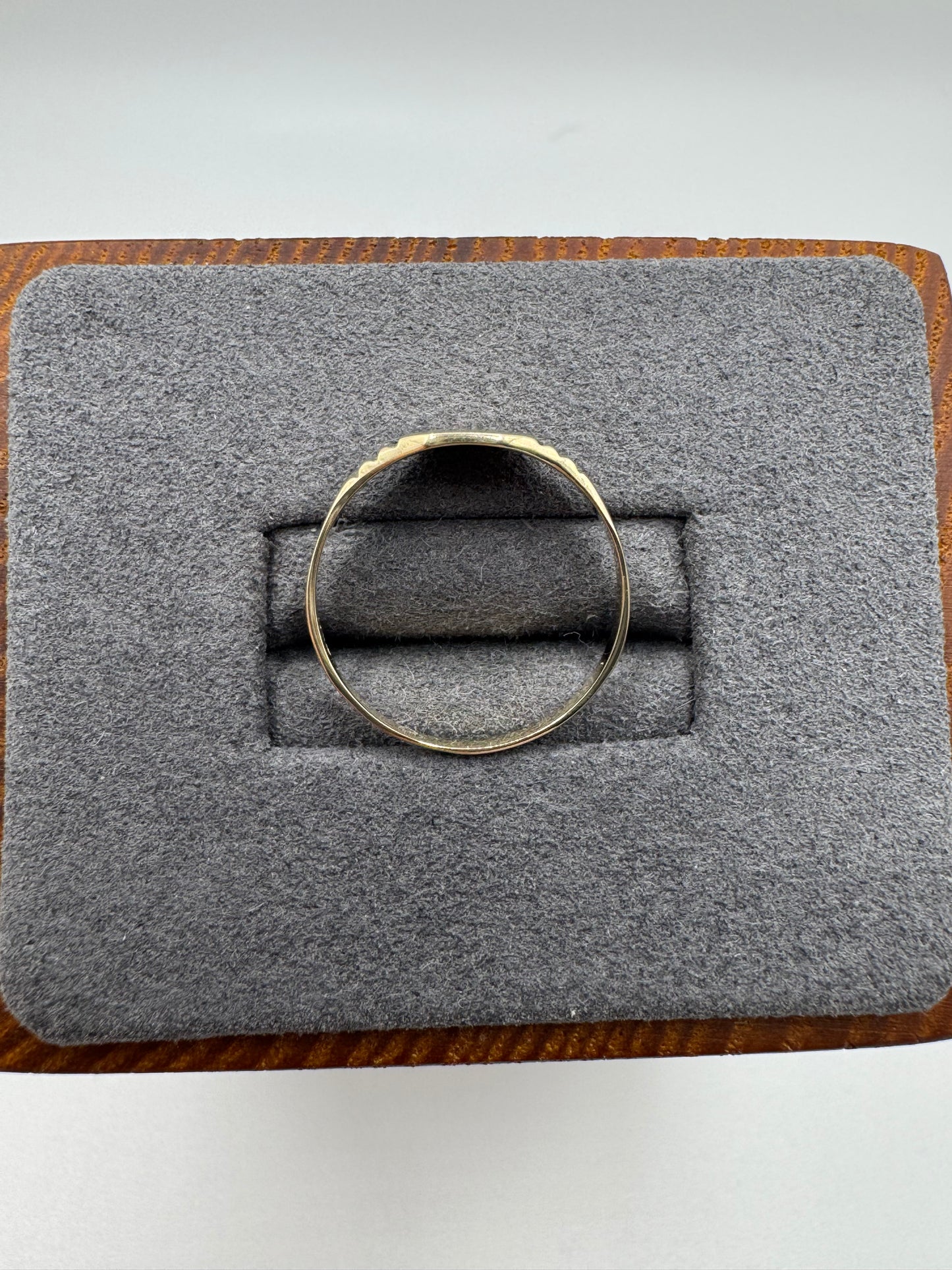 9ct gold signet ring