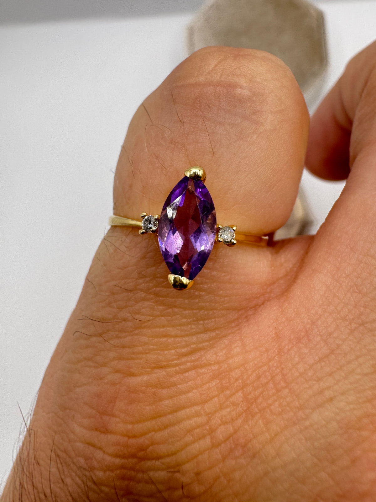9ct gold amethyst and diamond ring