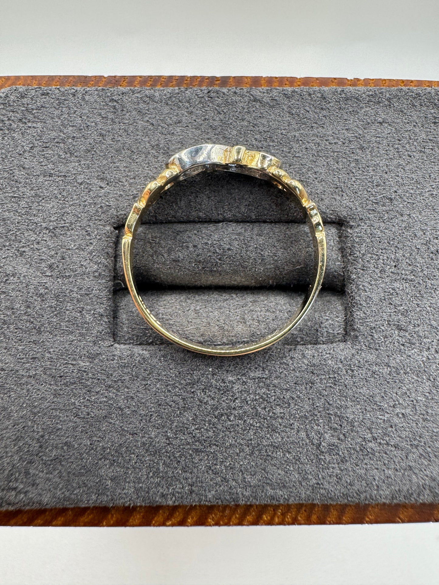9ct gold sapphire and diamond gypsy ring