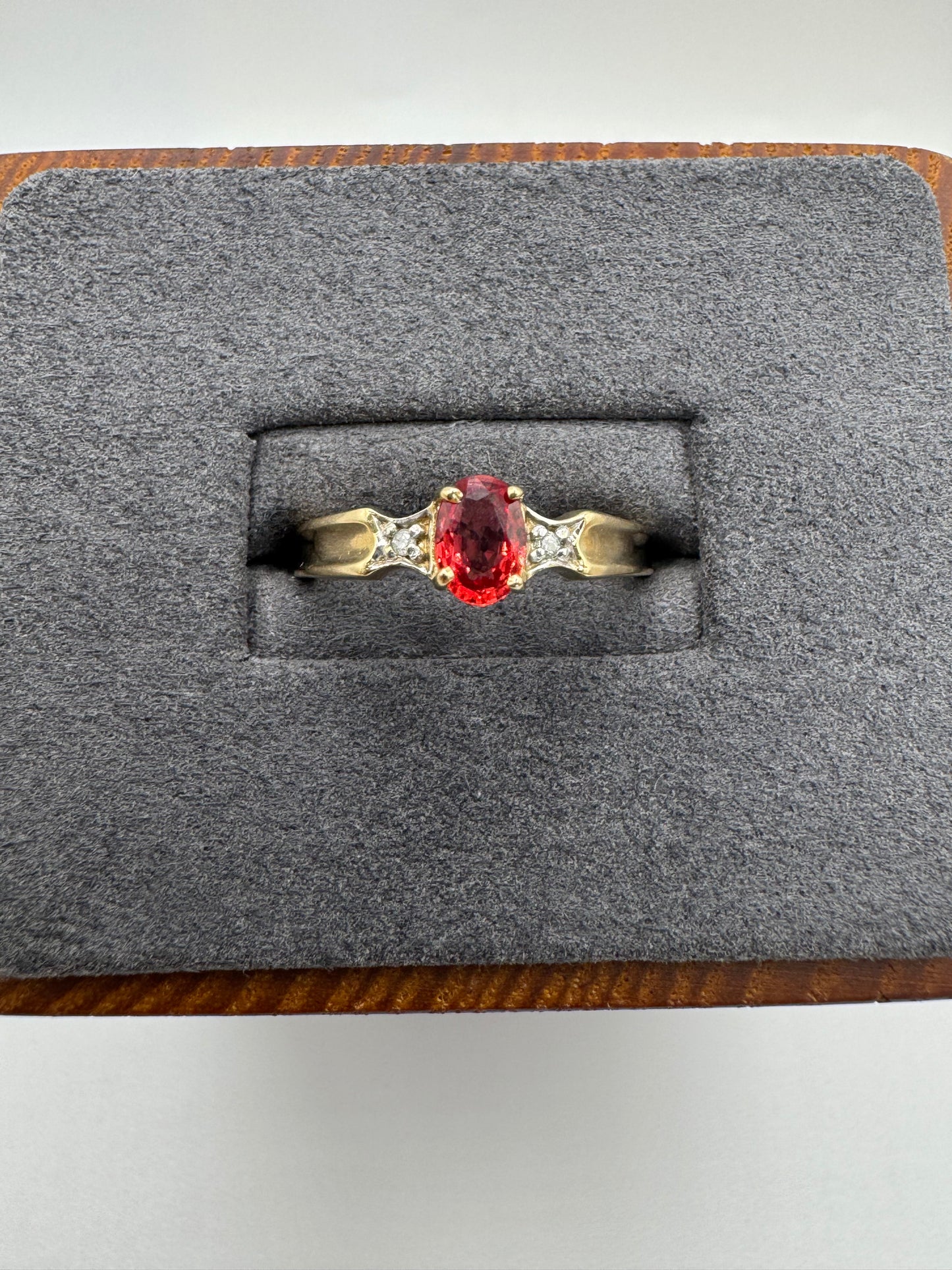 9ct gold spinel and diamond ring