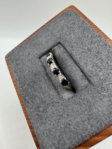 9ct gold sapphire and diamond ring