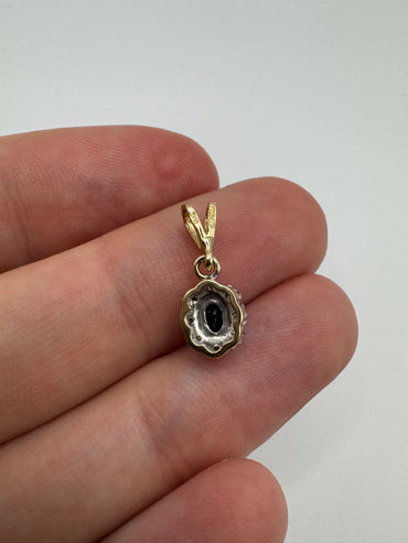 9ct gold sapphire and diamond pendant