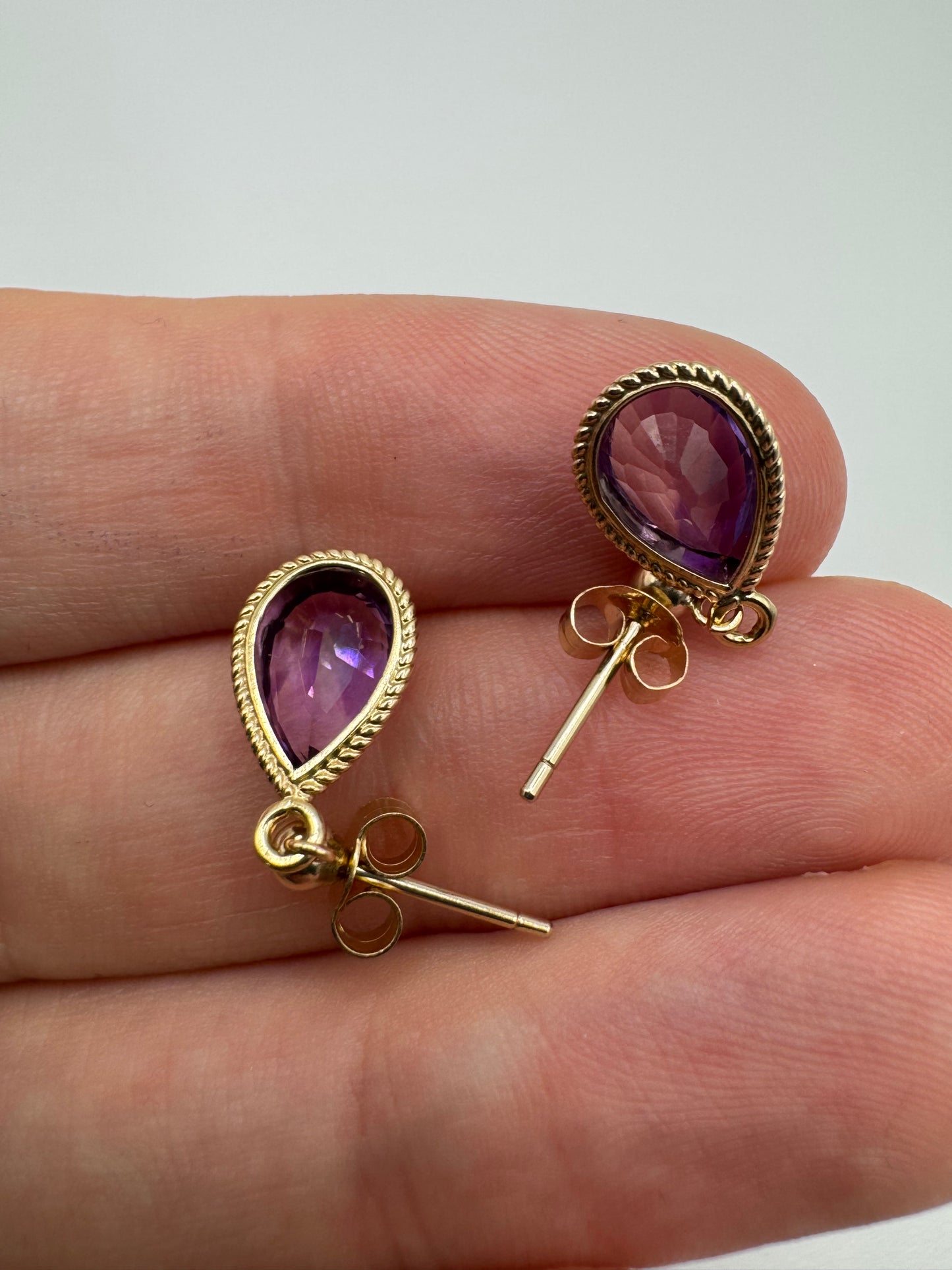 9ct gold amethyst earrings