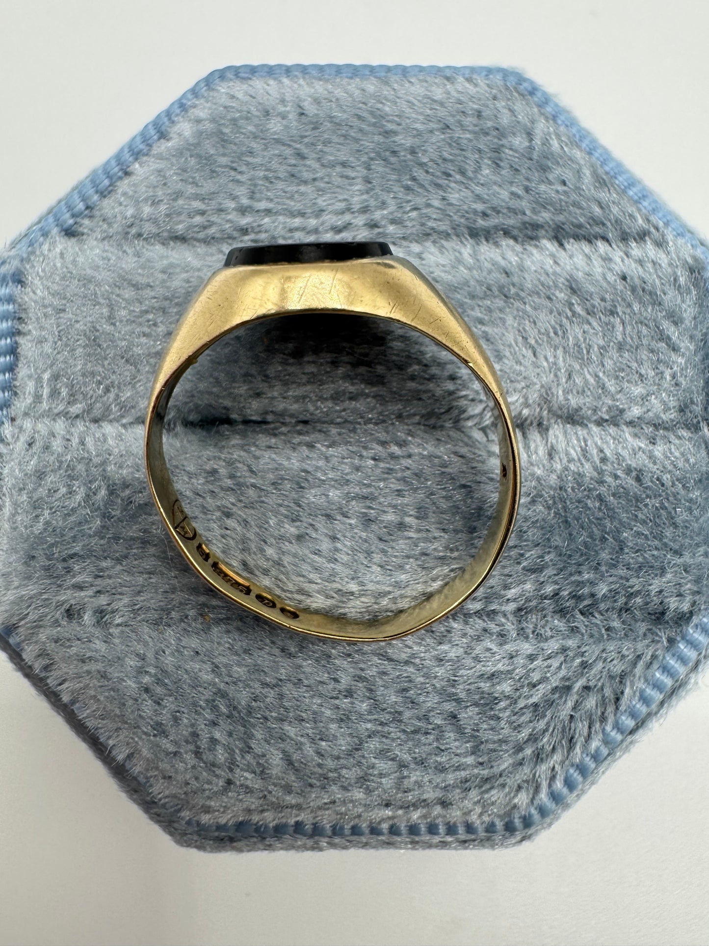 9ct gold onyx signet ring