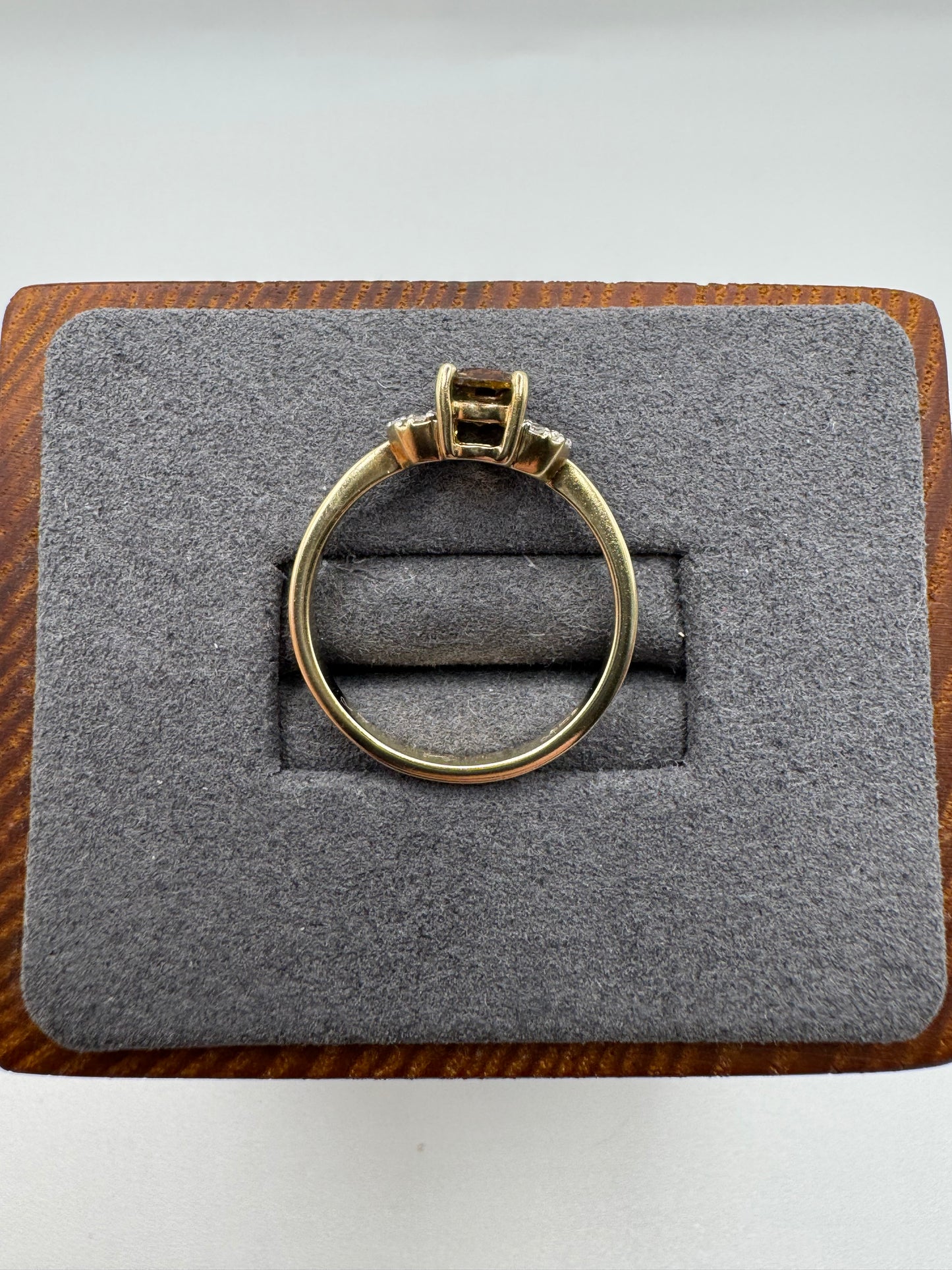 9ct gold citrine and diamond ring