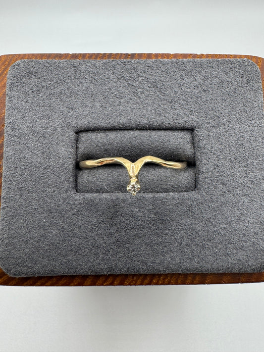 9ct gold diamond wishbone ring