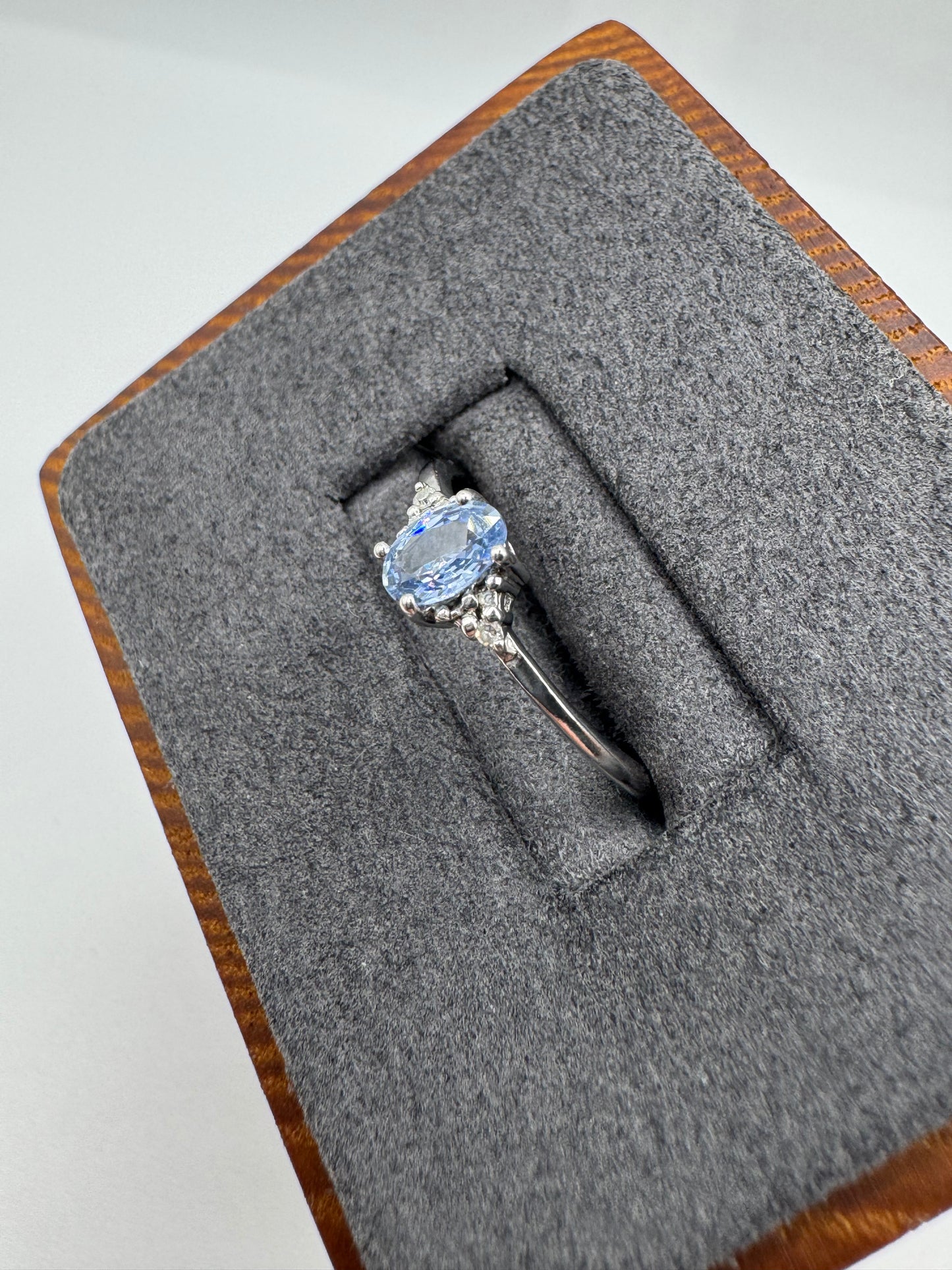 9ct white gold tanzanite and diamond ring