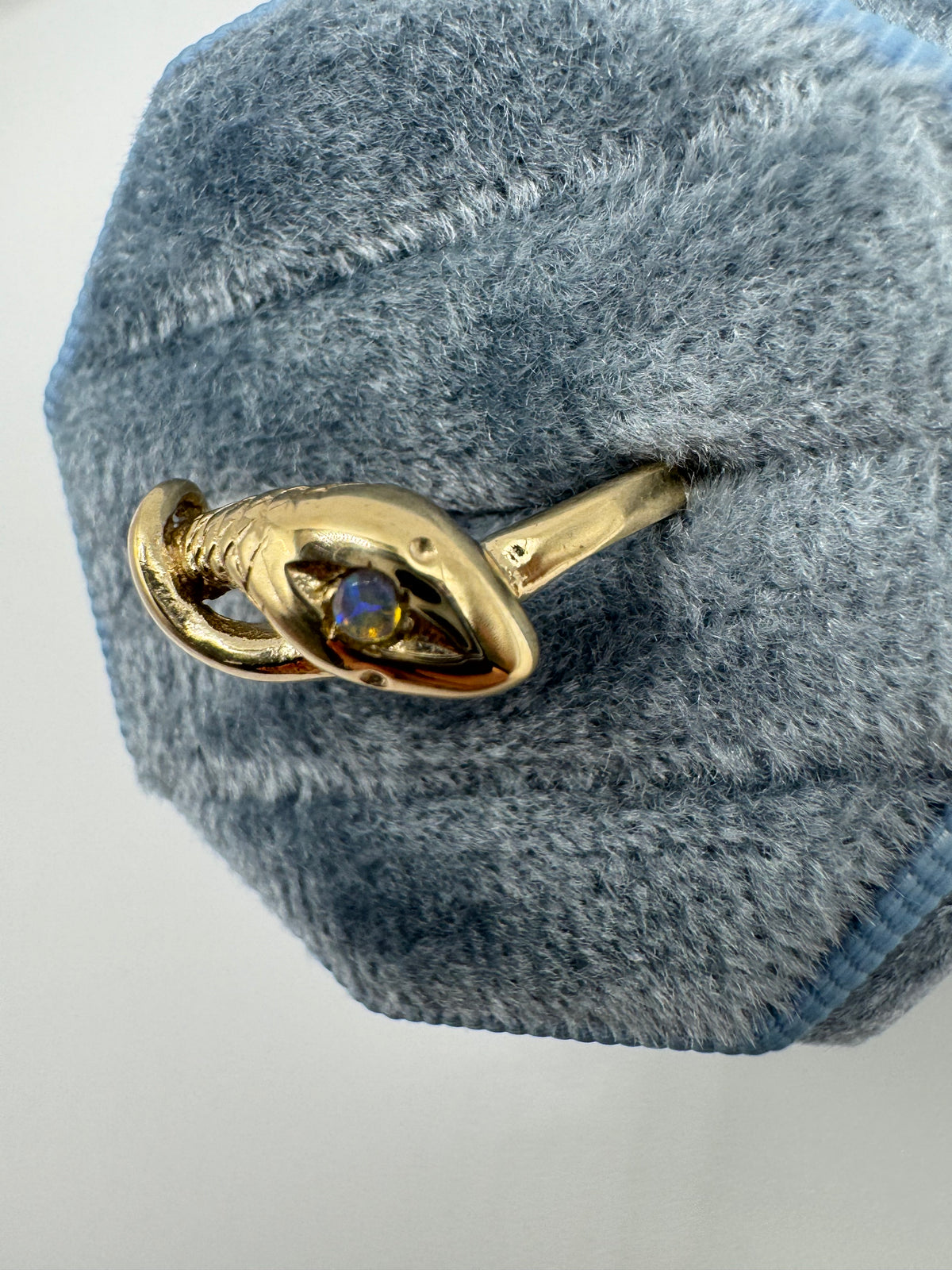 9ct gold moonstone snake ring