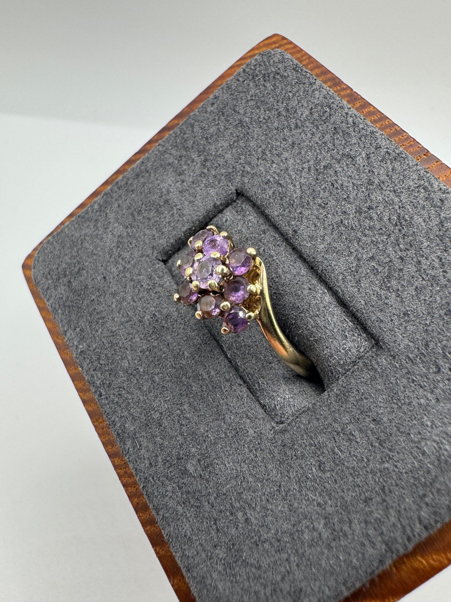 9ct gold amethyst cluster ring