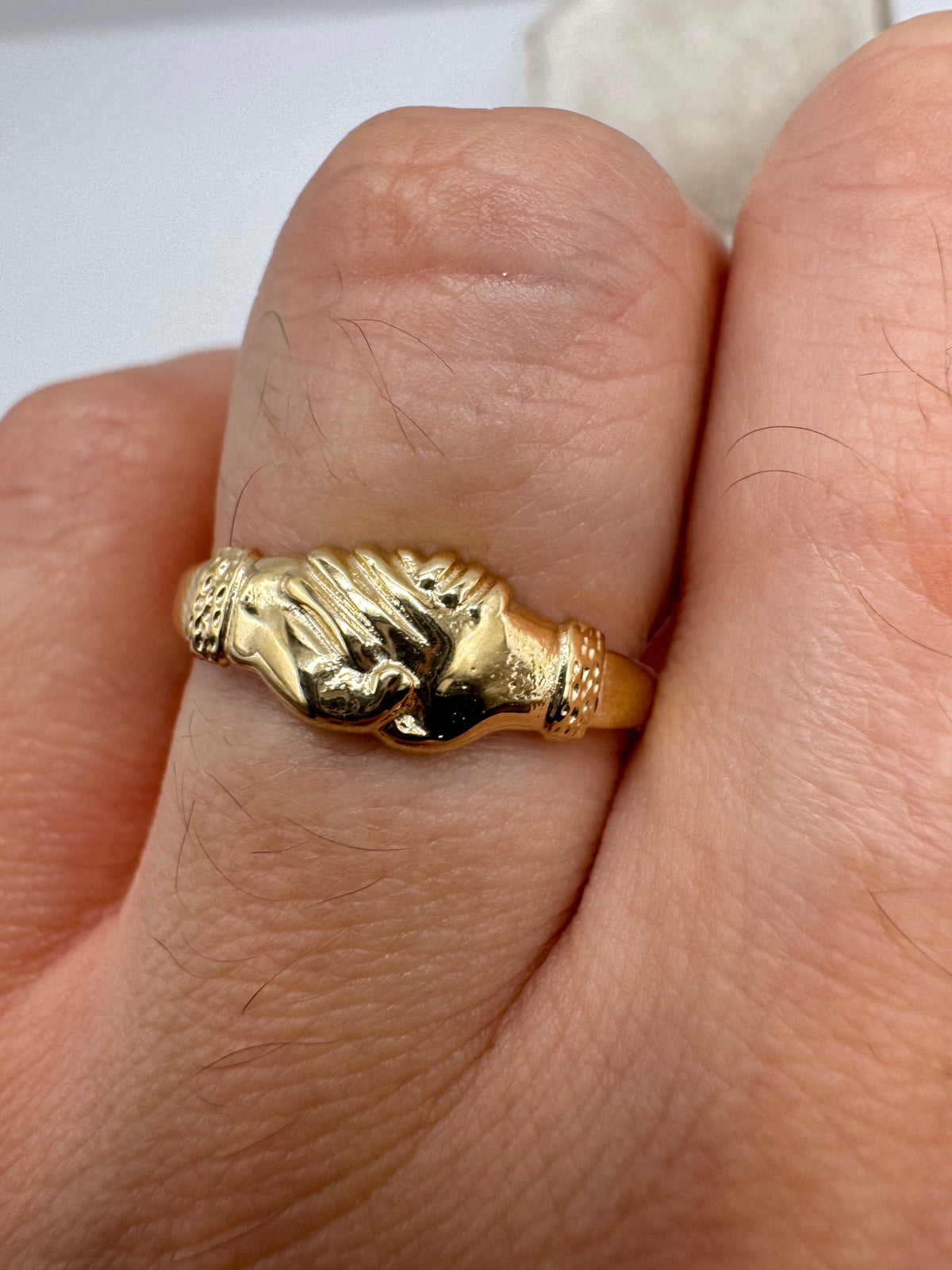9ct gold Fede ring