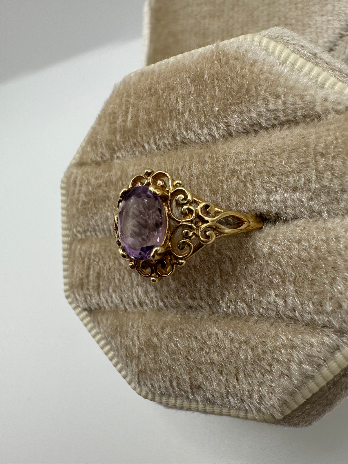 9ct gold amethyst ring