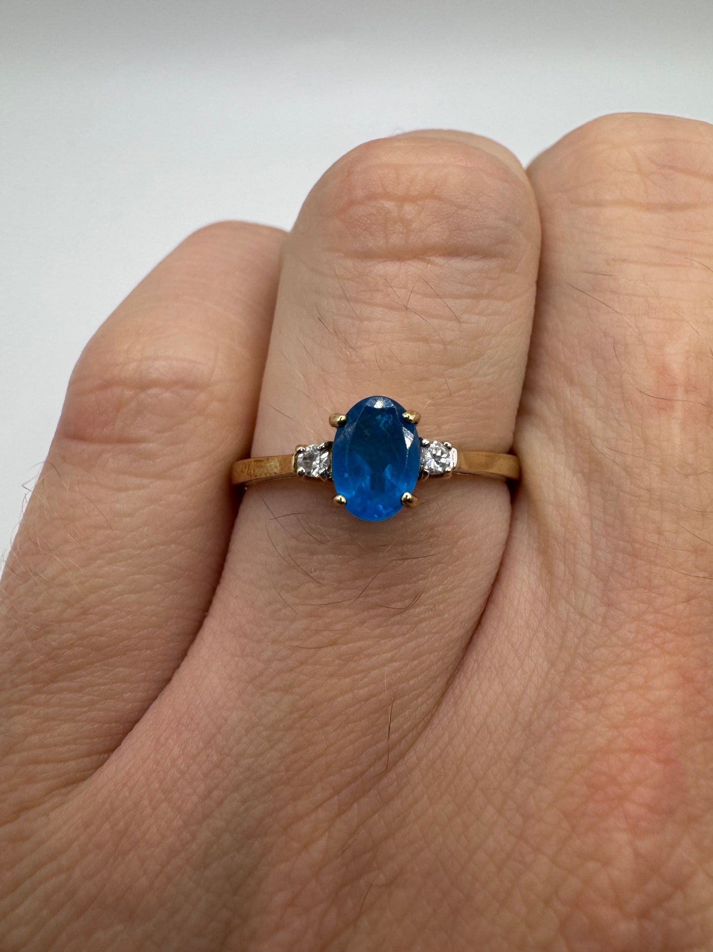 9ct gold blue apatite and diamond ring