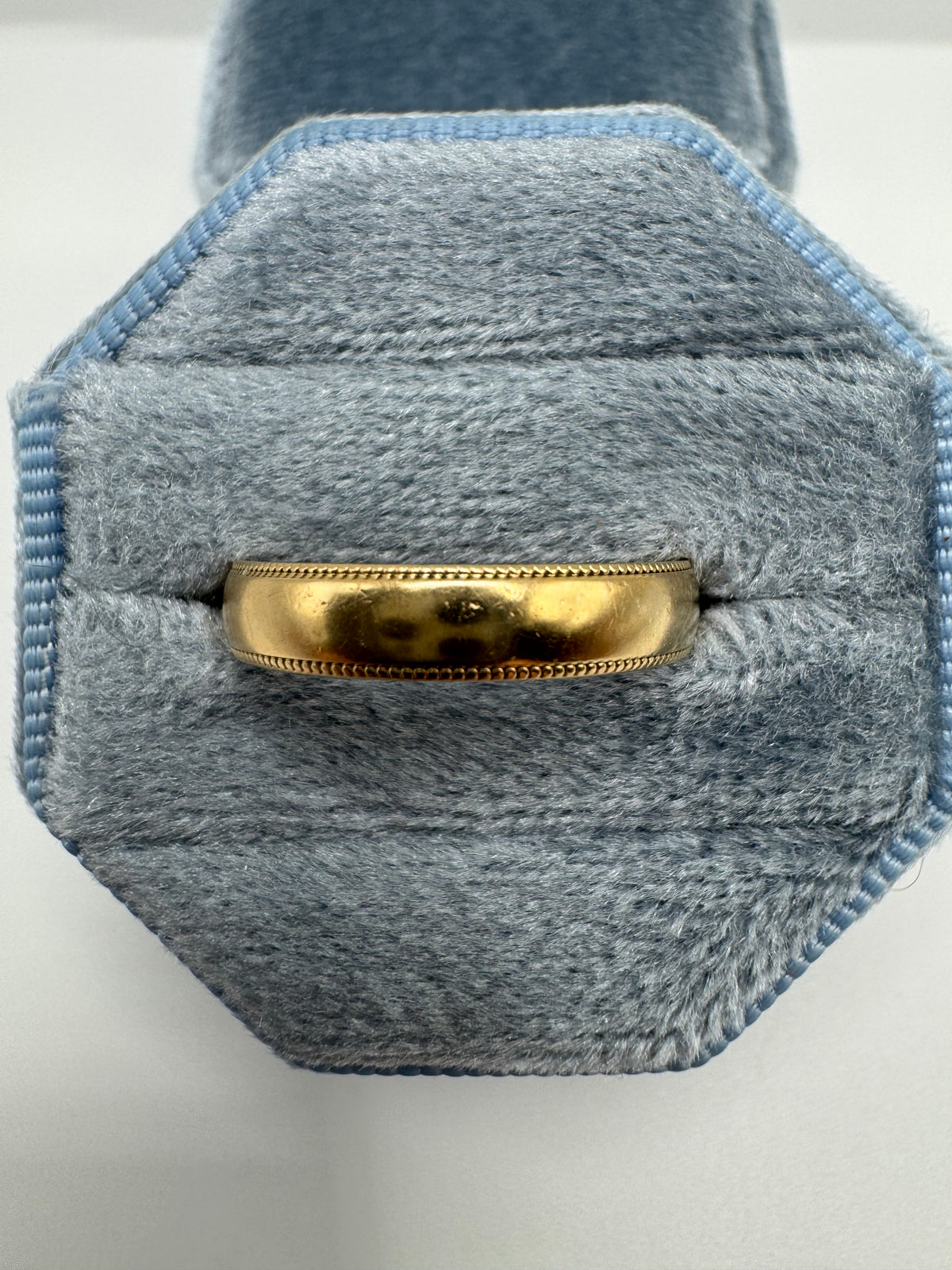 9ct gold band