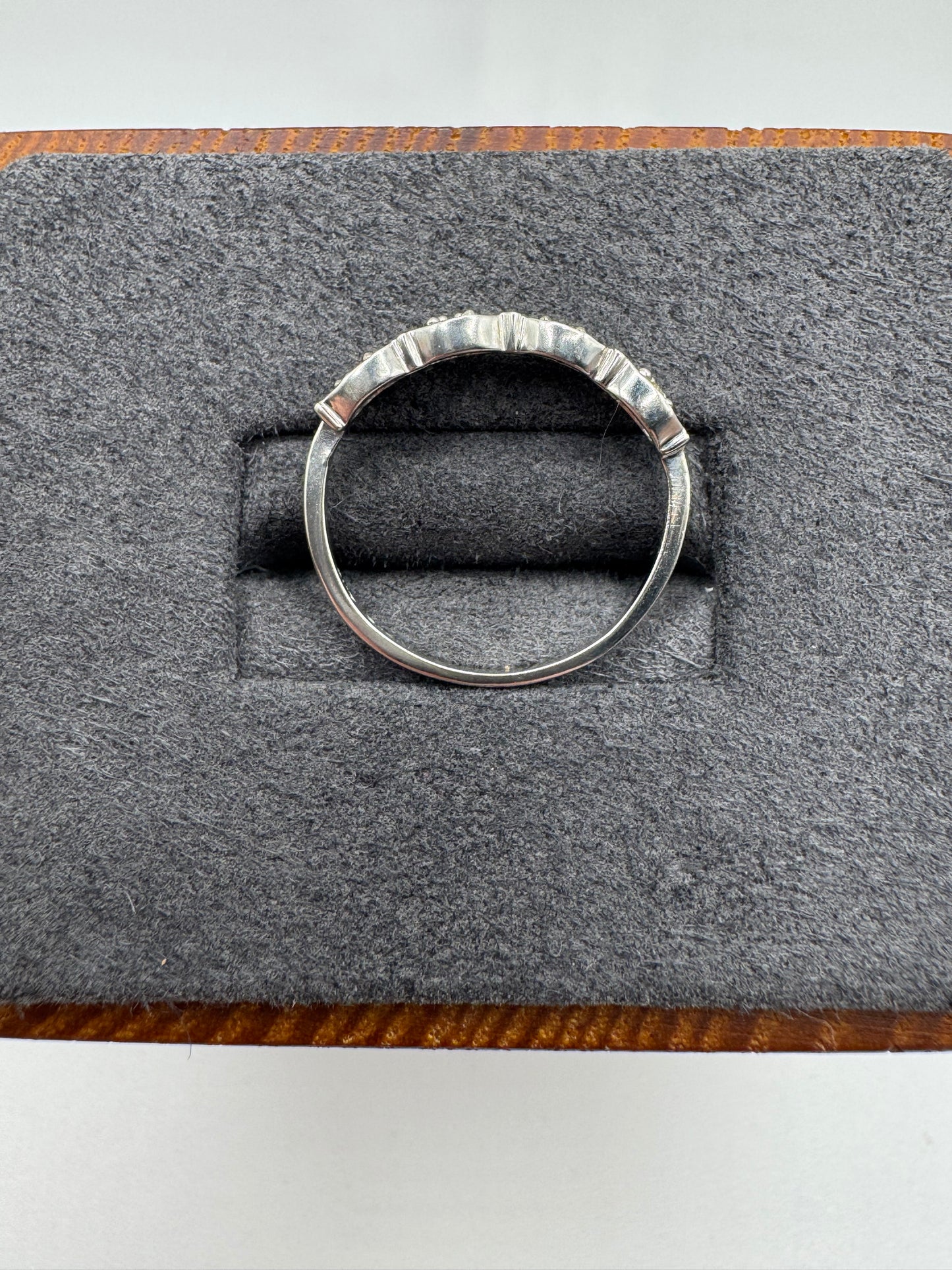 9ct white gold diamond ring