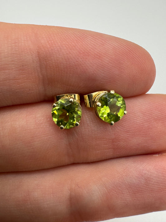 9ct gold peridot earrings