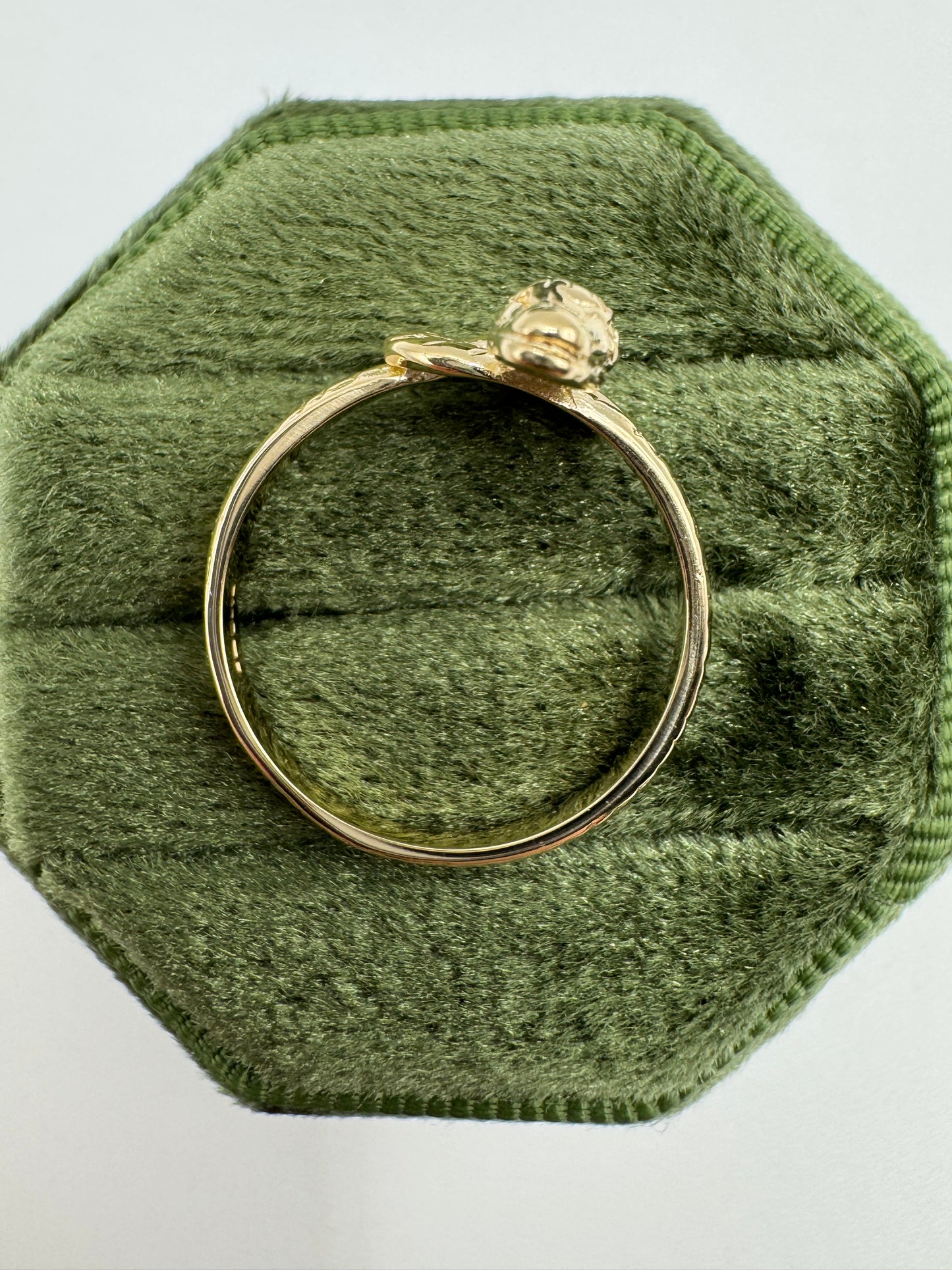 9ct gold snake ring