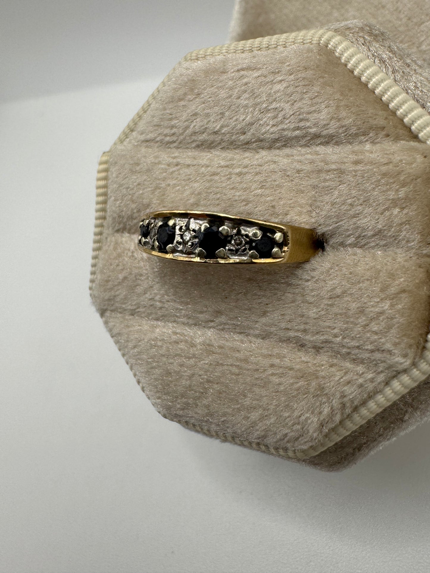 9ct gold sapphire and diamond ring