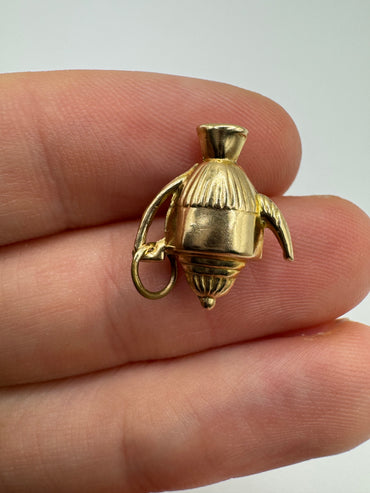 9ct gold coffee jug charm