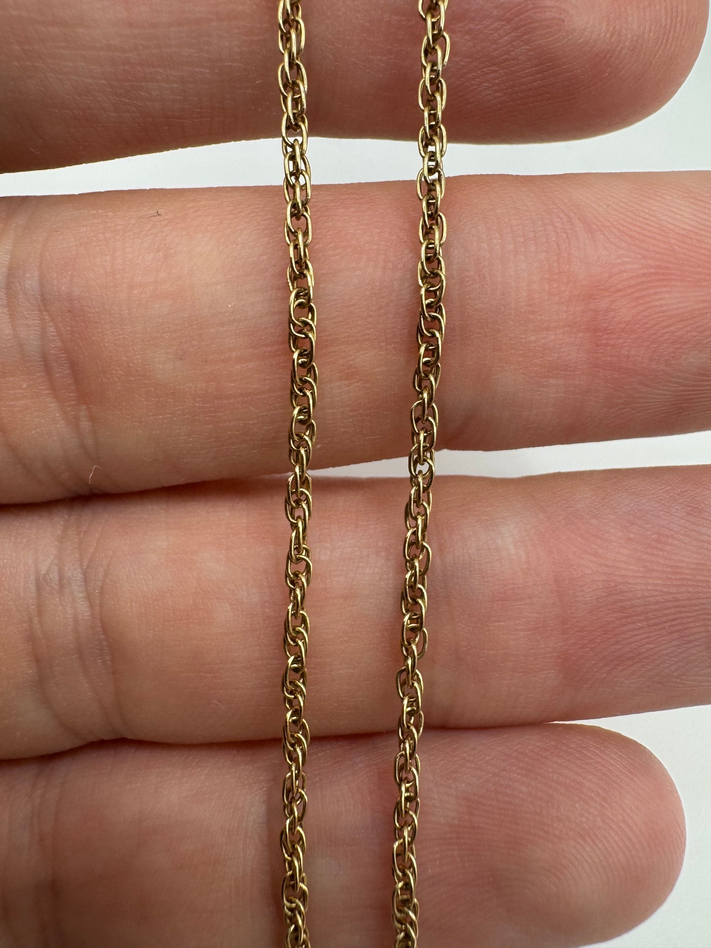 9ct gold chain 5 18”